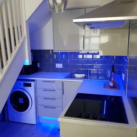 Webb Place 2 Bedroom Apartment ! Croydon Ngoại thất bức ảnh