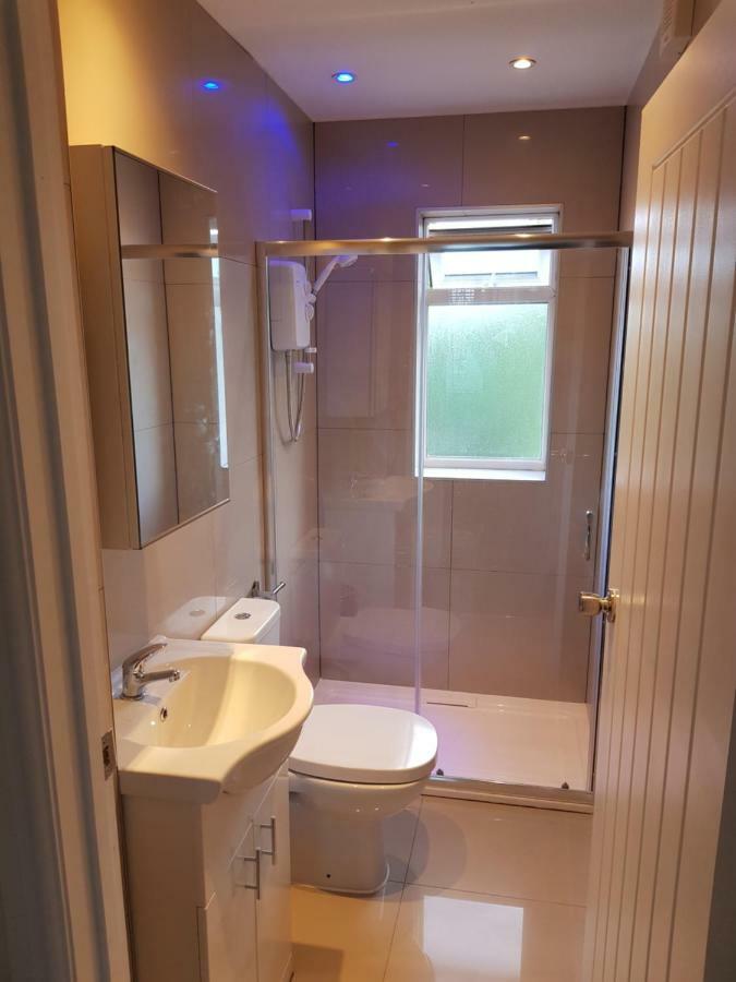Webb Place 2 Bedroom Apartment ! Croydon Ngoại thất bức ảnh