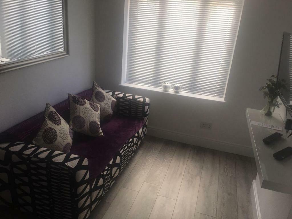 Webb Place 2 Bedroom Apartment ! Croydon Ngoại thất bức ảnh